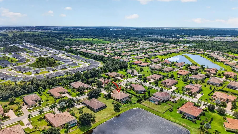 17019 4TH AVENUE E Bradenton, FL 34212