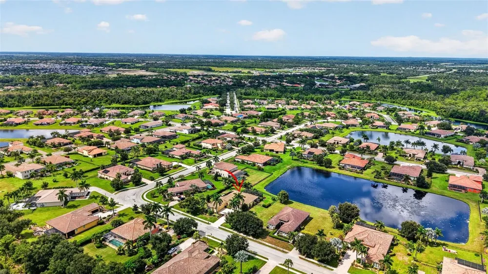 17019 4TH AVENUE E Bradenton, FL 34212