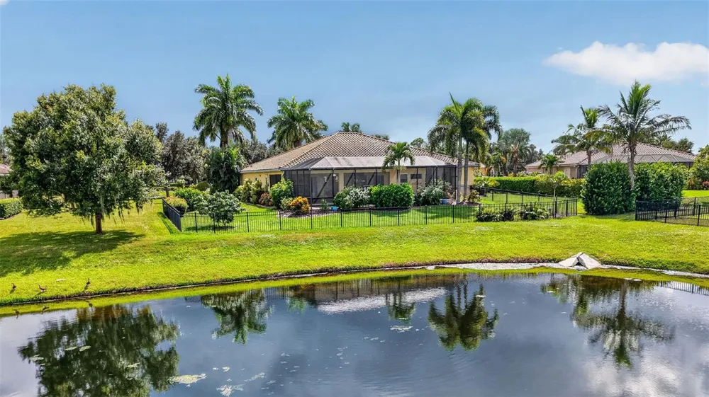 17019 4TH AVENUE E Bradenton, FL 34212