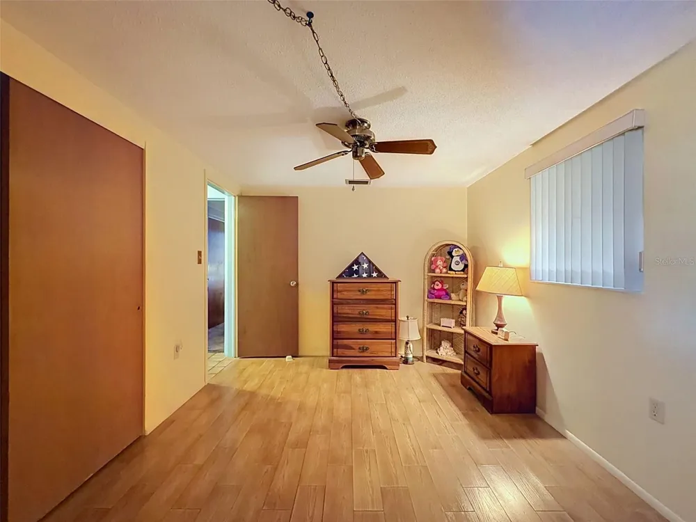 9916 LAKE CHRISE LANE Port Richey, FL 34668