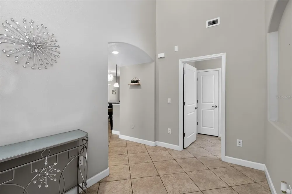 1677 LUDINGTON AVENUE Wesley Chapel, FL 33543