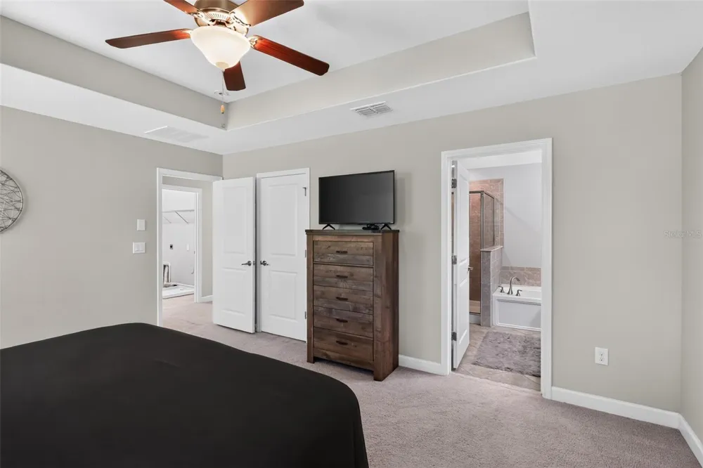 1677 LUDINGTON AVENUE Wesley Chapel, FL 33543
