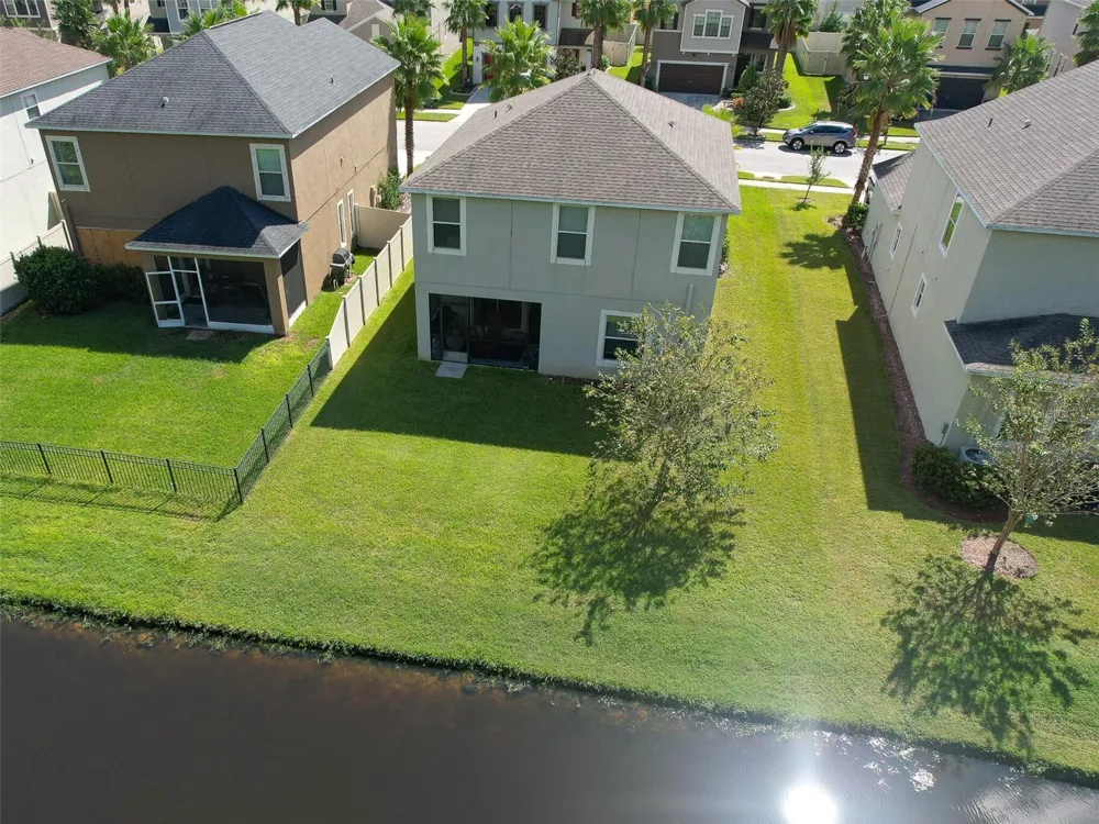1677 LUDINGTON AVENUE Wesley Chapel, FL 33543