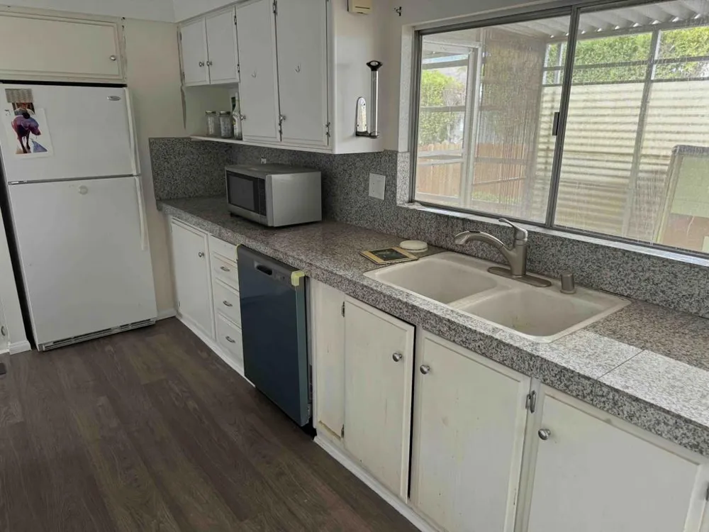 174 Vista De Oeste Palm Springs, CA 92264