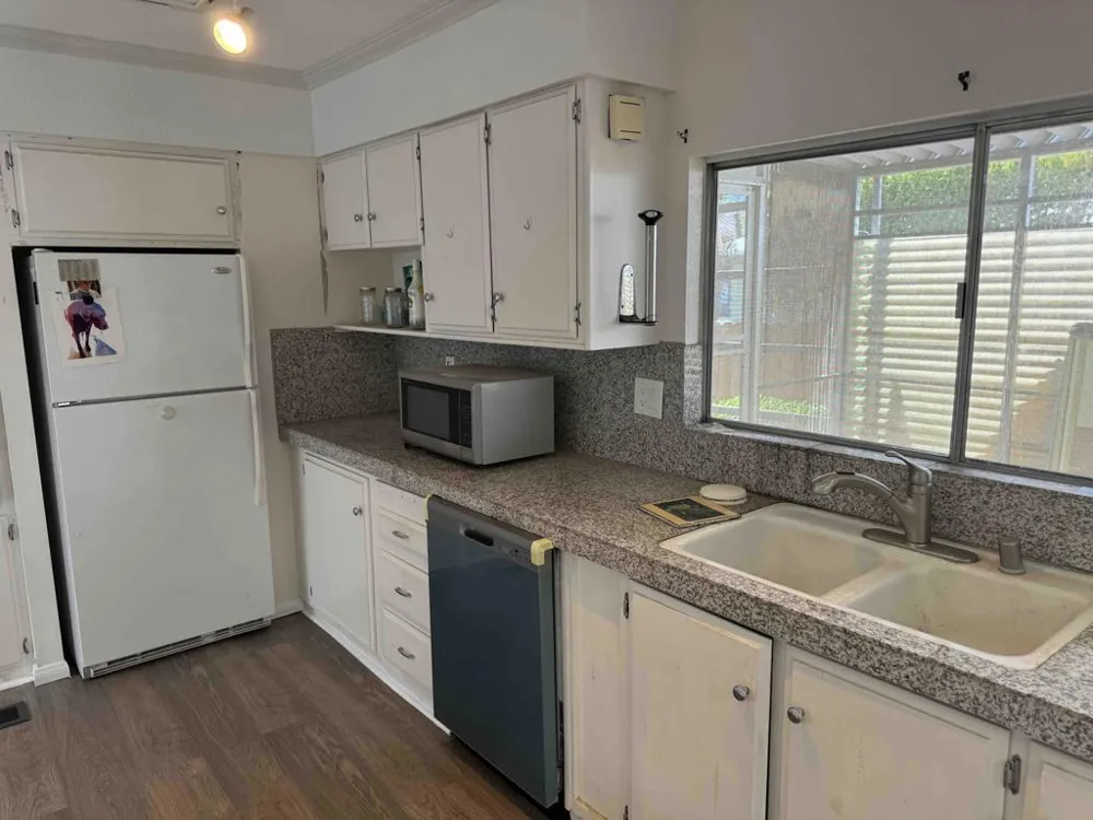 174 Vista De Oeste Palm Springs, CA 92264