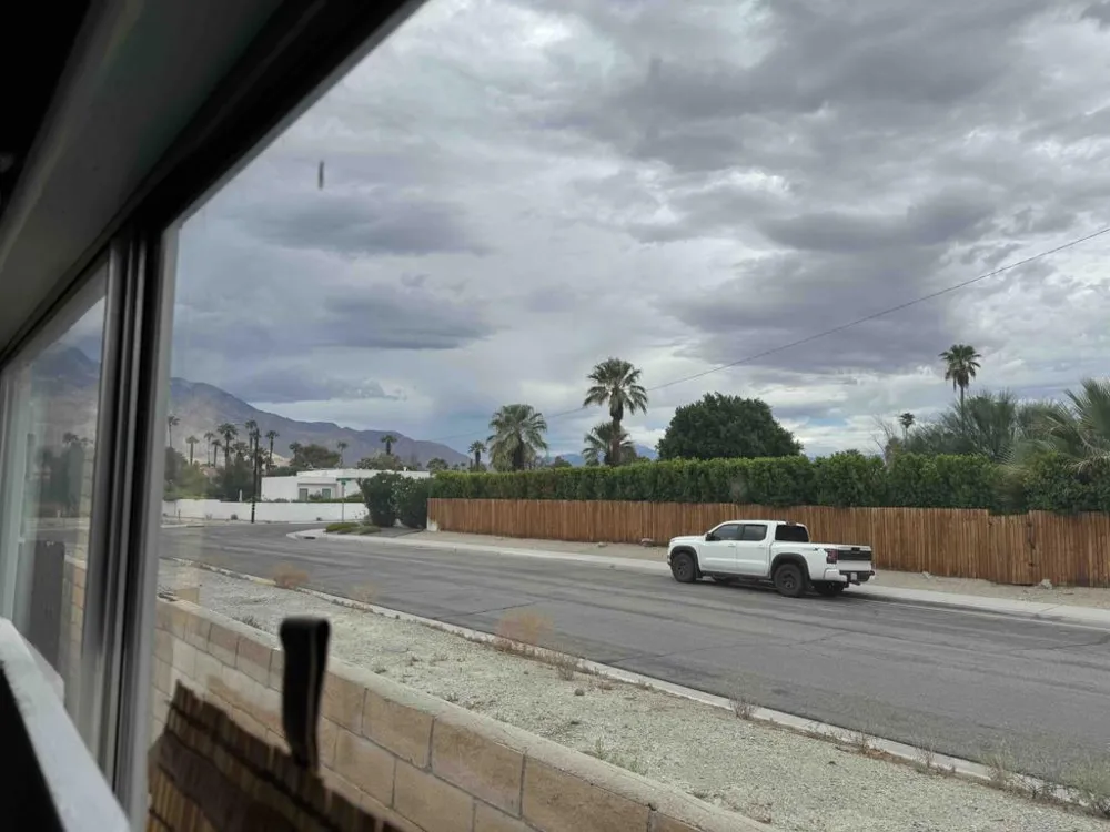 174 Vista De Oeste Palm Springs, CA 92264