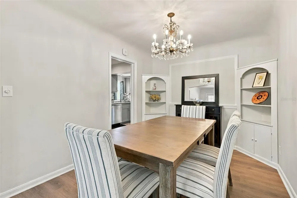 1044 32ND AVENUE St Petersburg, FL 33704