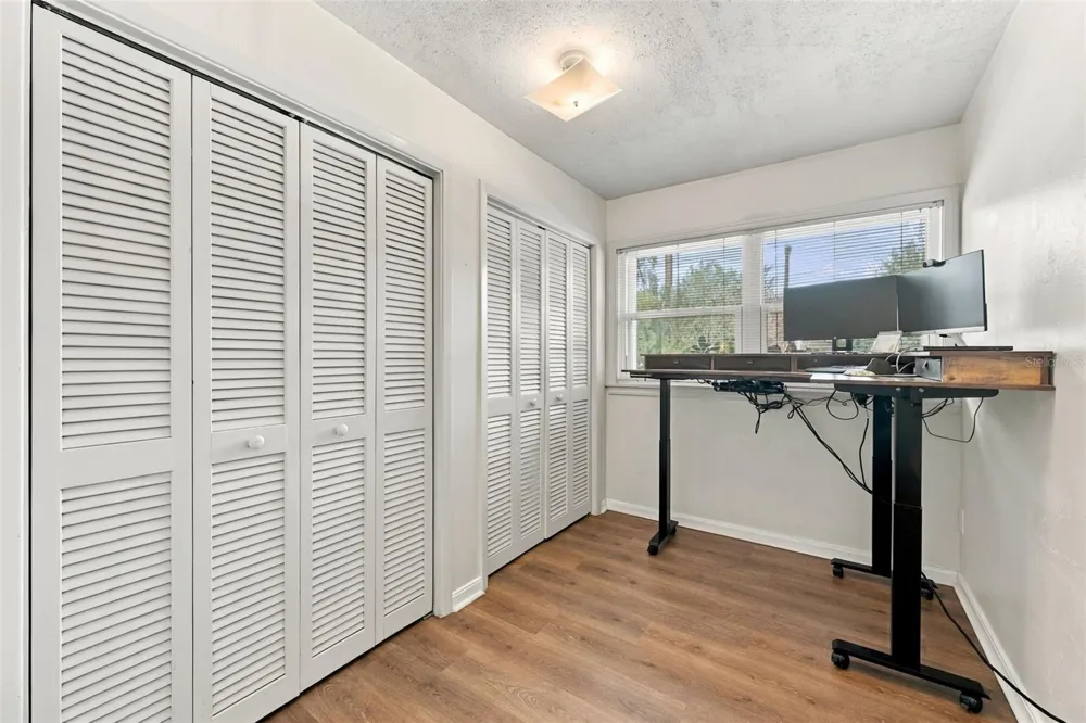 1044 32ND AVENUE St Petersburg, FL 33704
