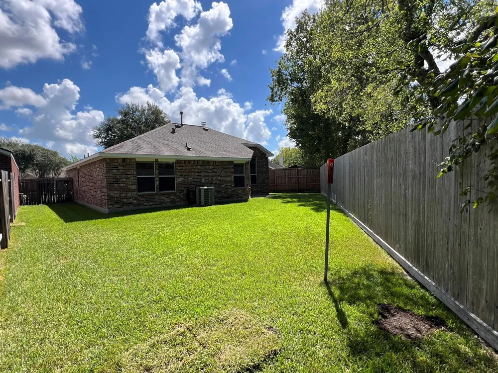 1826 Sherwood Forest Circle League City, TX 77573