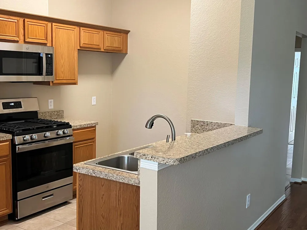1826 Sherwood Forest Circle League City, TX 77573