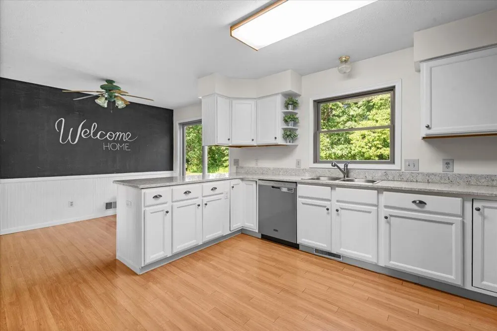 16005 Sheridan Road Clinton, MI 49236