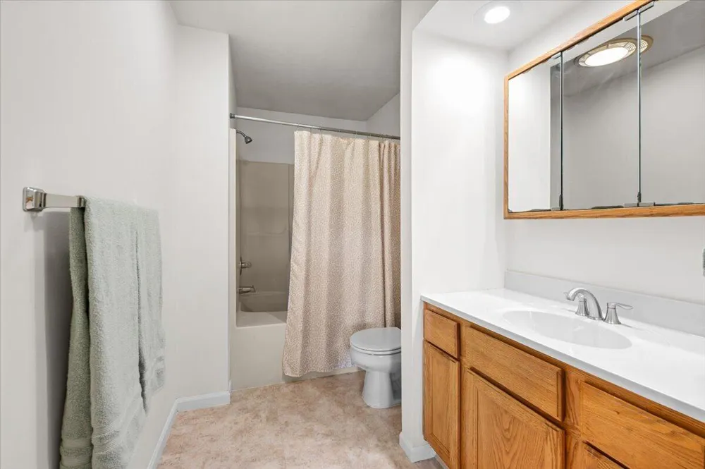 16005 Sheridan Road Clinton, MI 49236
