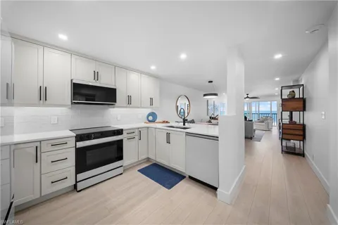 25870 Hickory Boulevard #206
