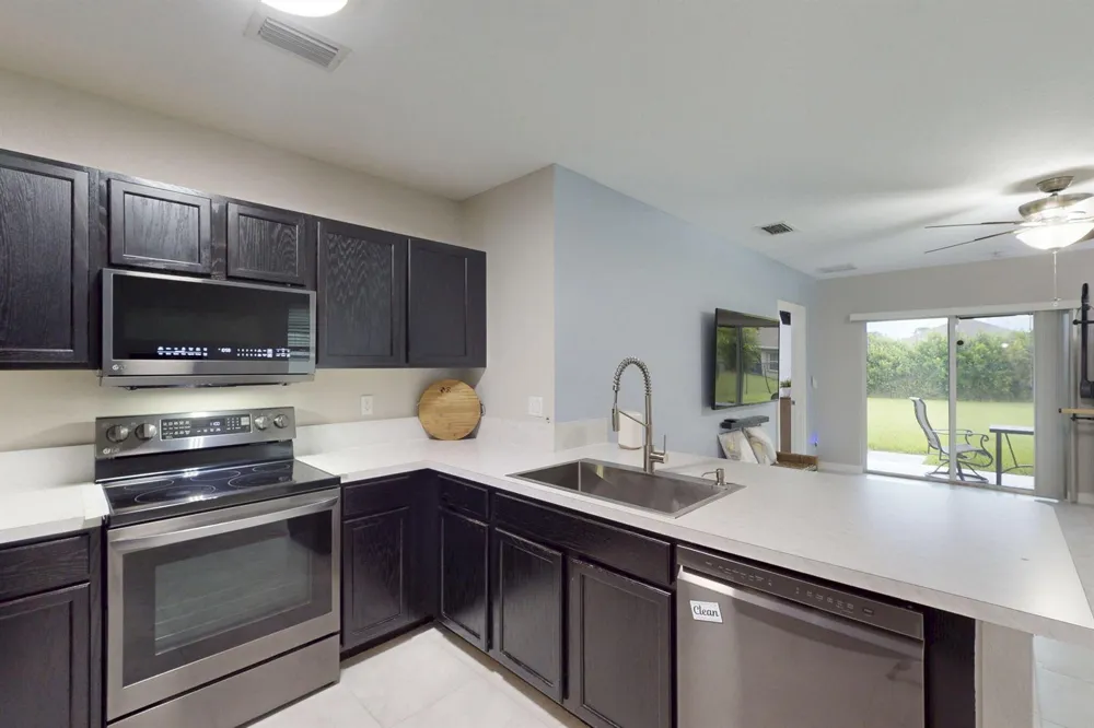 5557 SE ISABELITA AVENUE Stuart, FL 34997