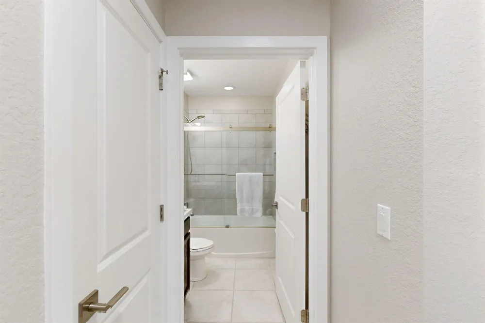 5557 SE ISABELITA AVENUE Stuart, FL 34997