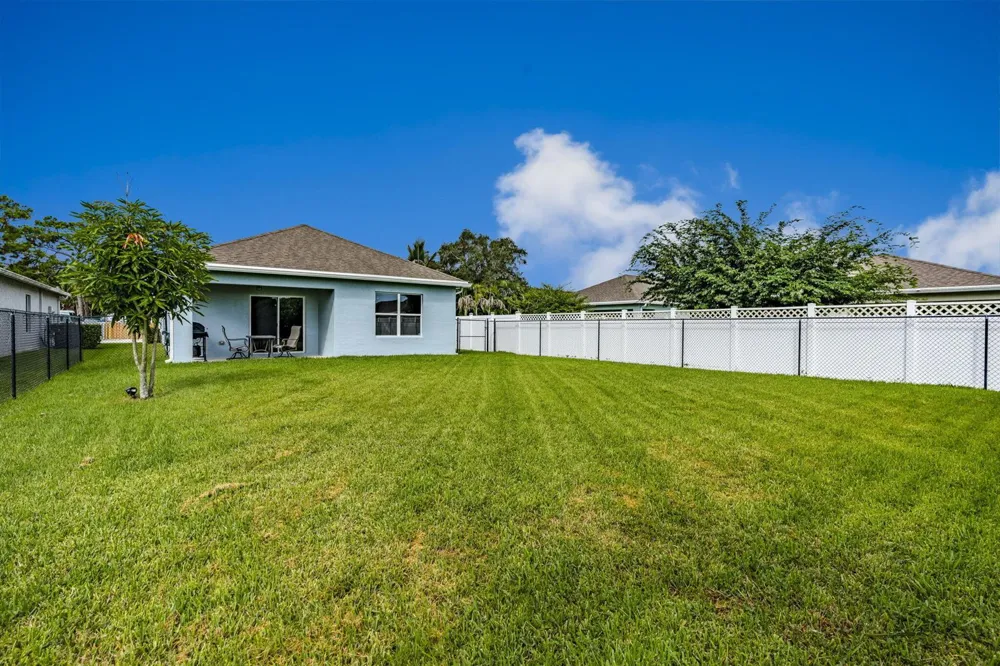 5557 SE ISABELITA AVENUE Stuart, FL 34997
