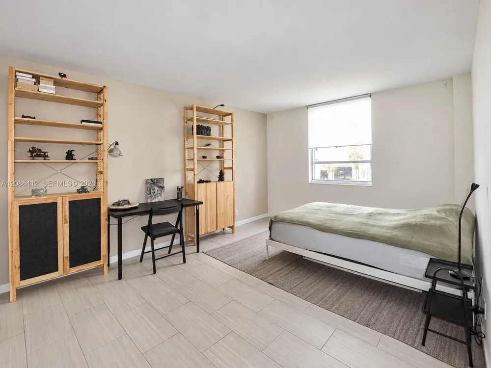 430 Golden Isles Dr #205 Hallandale Beach, FL 33009