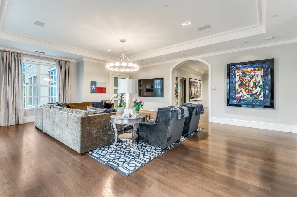 2801 Turtle Creek Boulevard #3E Dallas, TX 75219