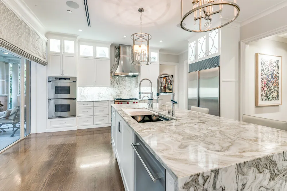 2801 Turtle Creek Boulevard #3E Dallas, TX 75219