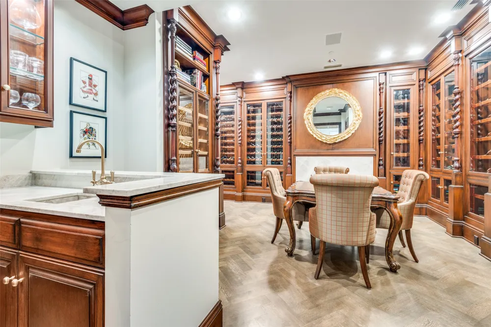 2801 Turtle Creek Boulevard #3E Dallas, TX 75219