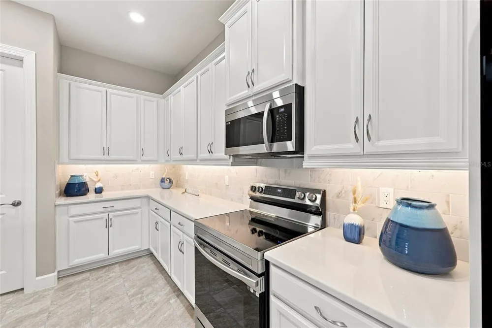 27 S RIVERWALK DRIVE Palm Coast, FL 32137