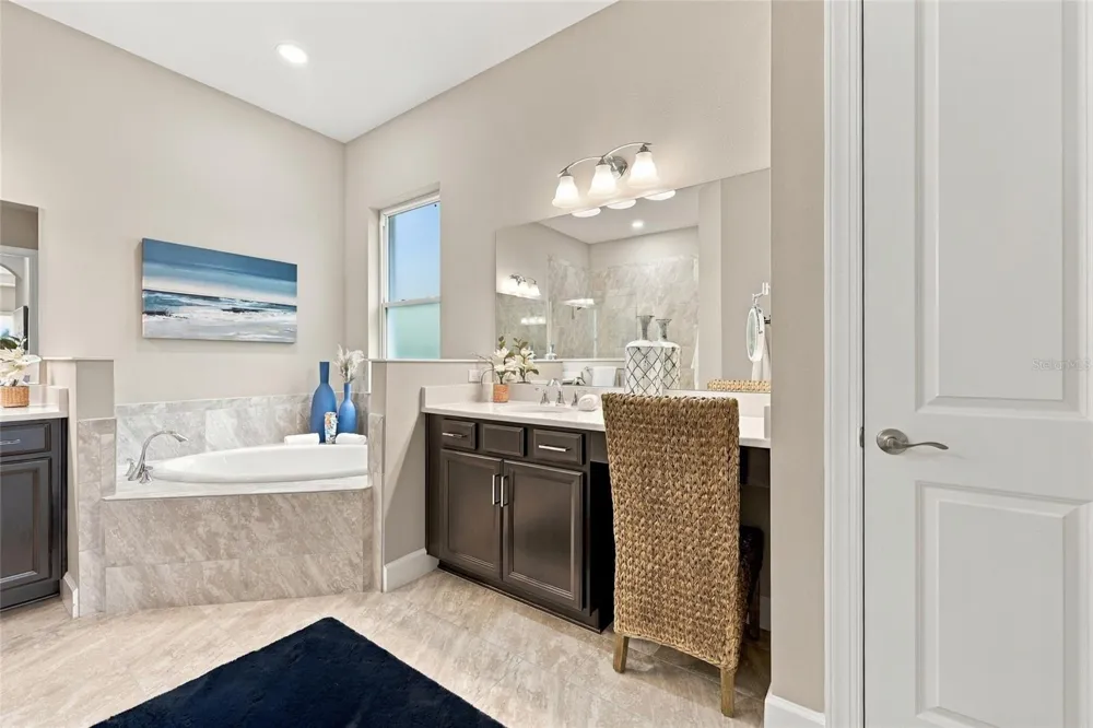 27 S RIVERWALK DRIVE Palm Coast, FL 32137