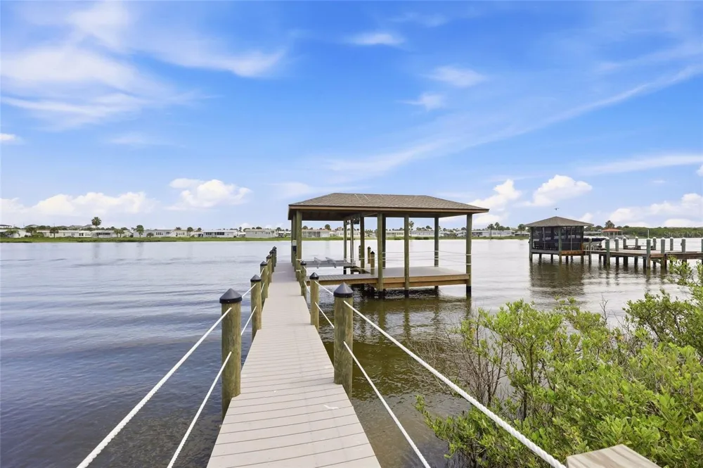 27 S RIVERWALK DRIVE Palm Coast, FL 32137