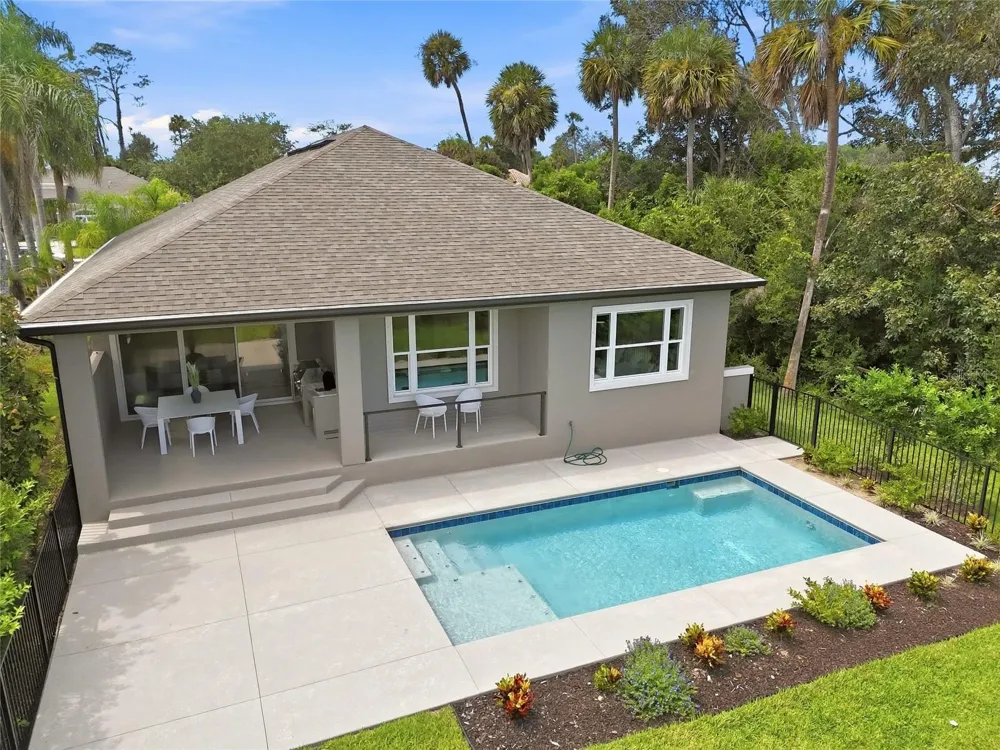27 S RIVERWALK DRIVE Palm Coast, FL 32137