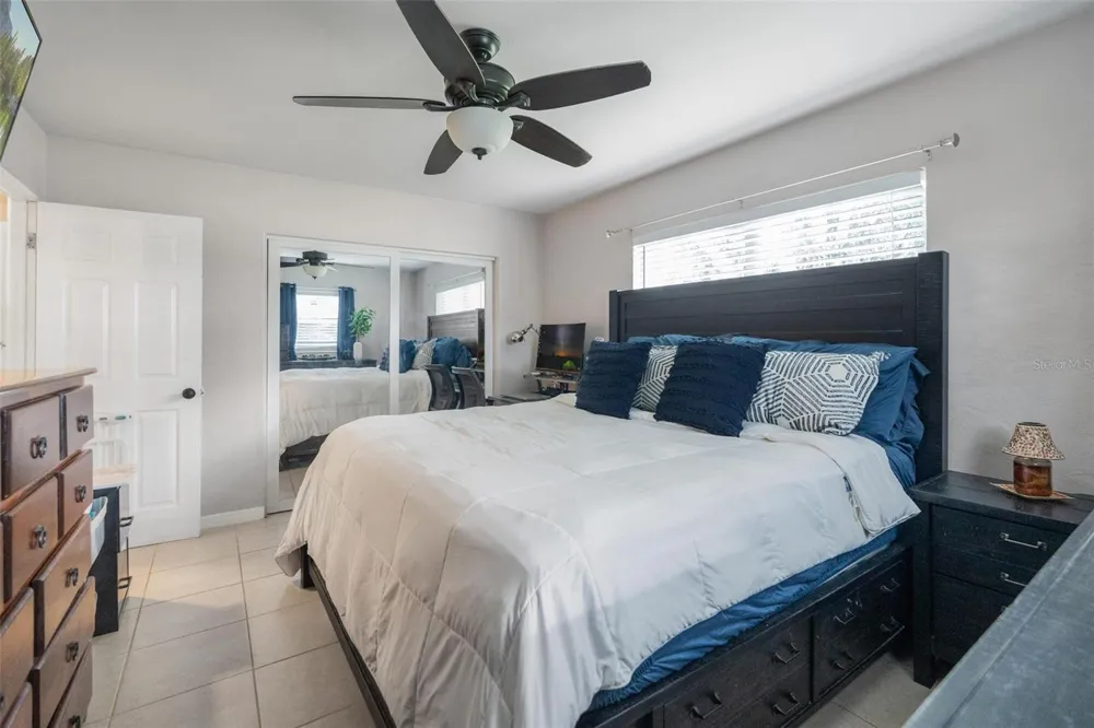 13915 94TH AVENUE Seminole, FL 33776