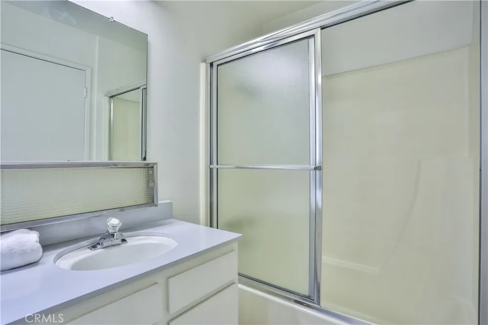 672 Greendale Lane Pomona, CA 91767