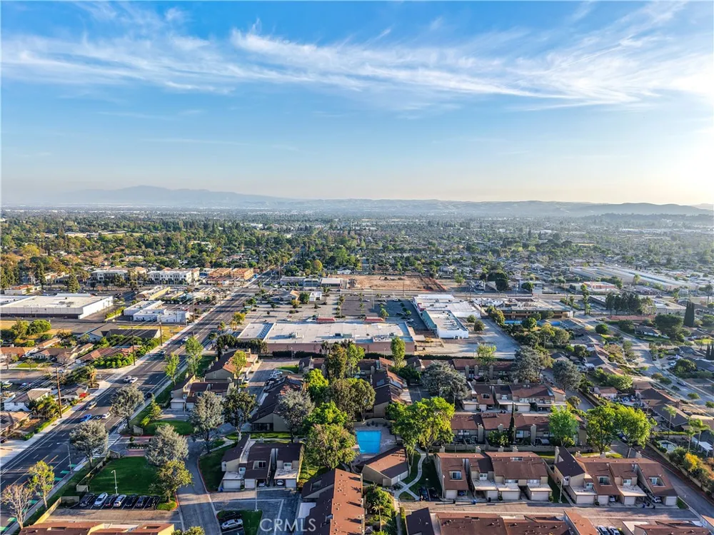 672 Greendale Lane Pomona, CA 91767