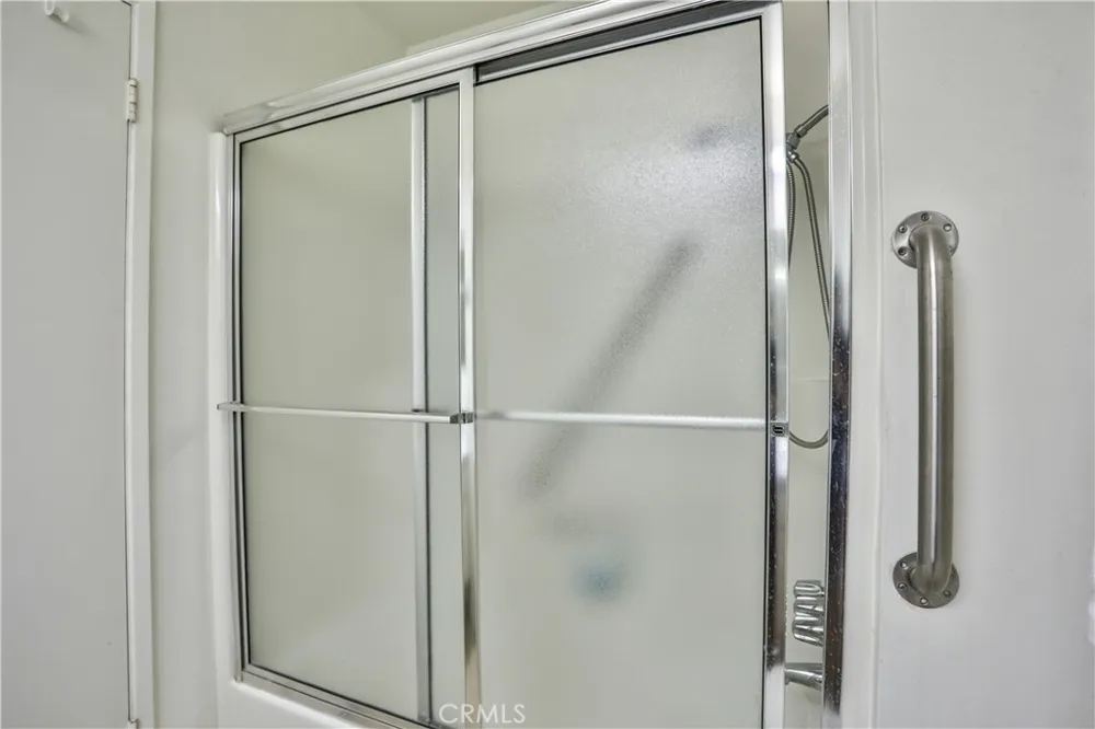 672 Greendale Lane Pomona, CA 91767