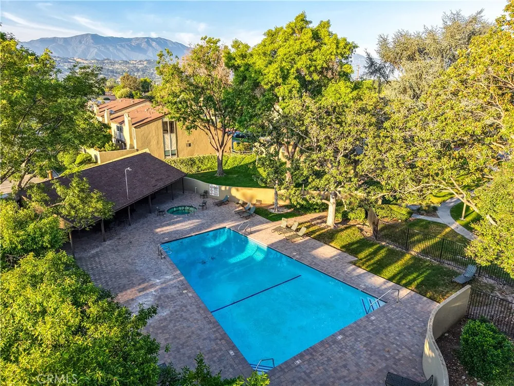 672 Greendale Lane Pomona, CA 91767