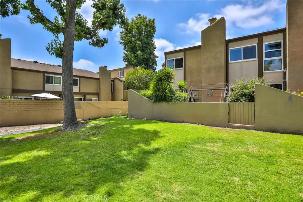 672 Greendale Lane Pomona, CA 91767
