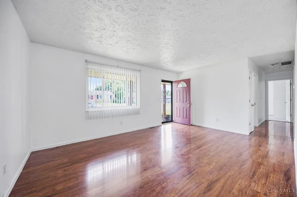 10915 Tangleberry Court Springfield, OH 45240
