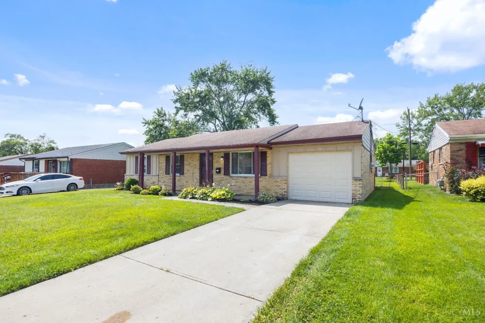 10915 Tangleberry Court Springfield, OH 45240