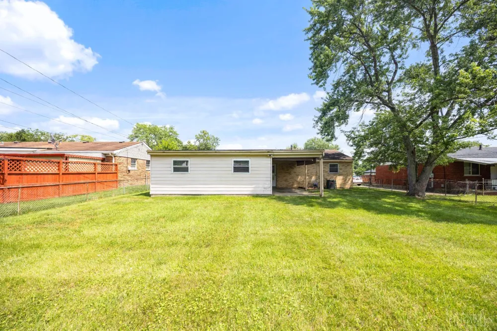 10915 Tangleberry Court Springfield, OH 45240