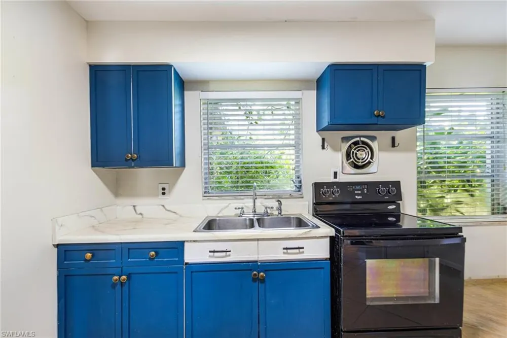 7416 Pine Drive Fort Myers, FL 33967