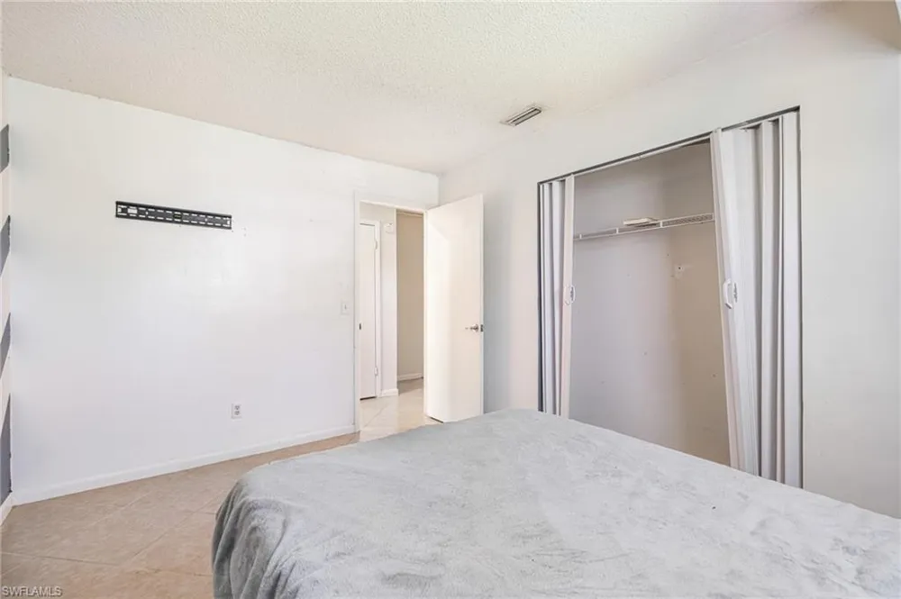 7416 Pine Drive Fort Myers, FL 33967