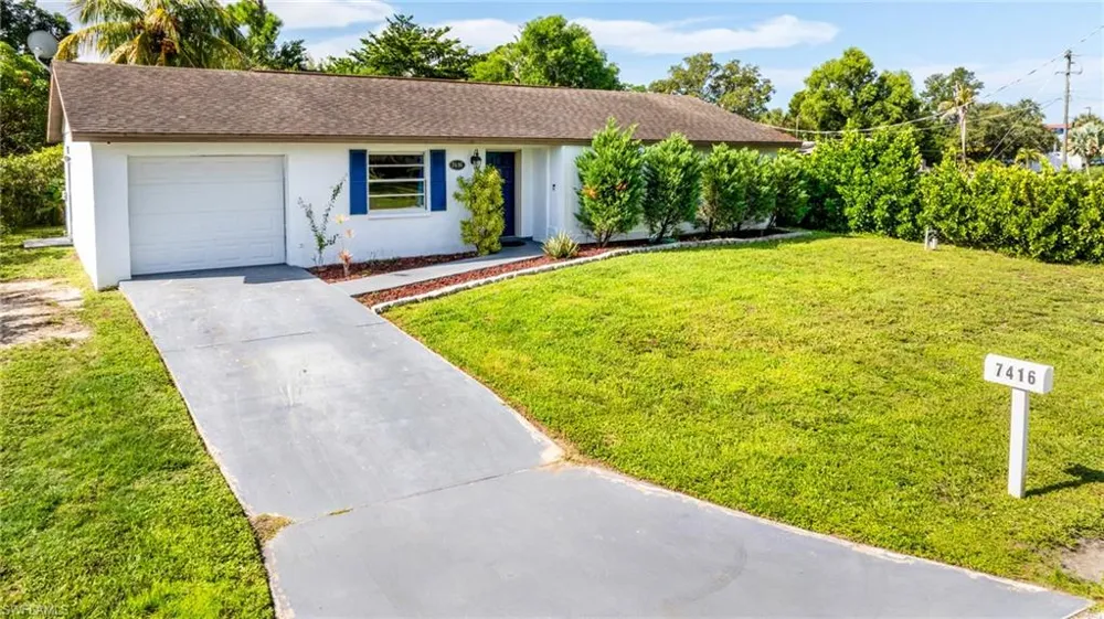 7416 Pine Drive Fort Myers, FL 33967