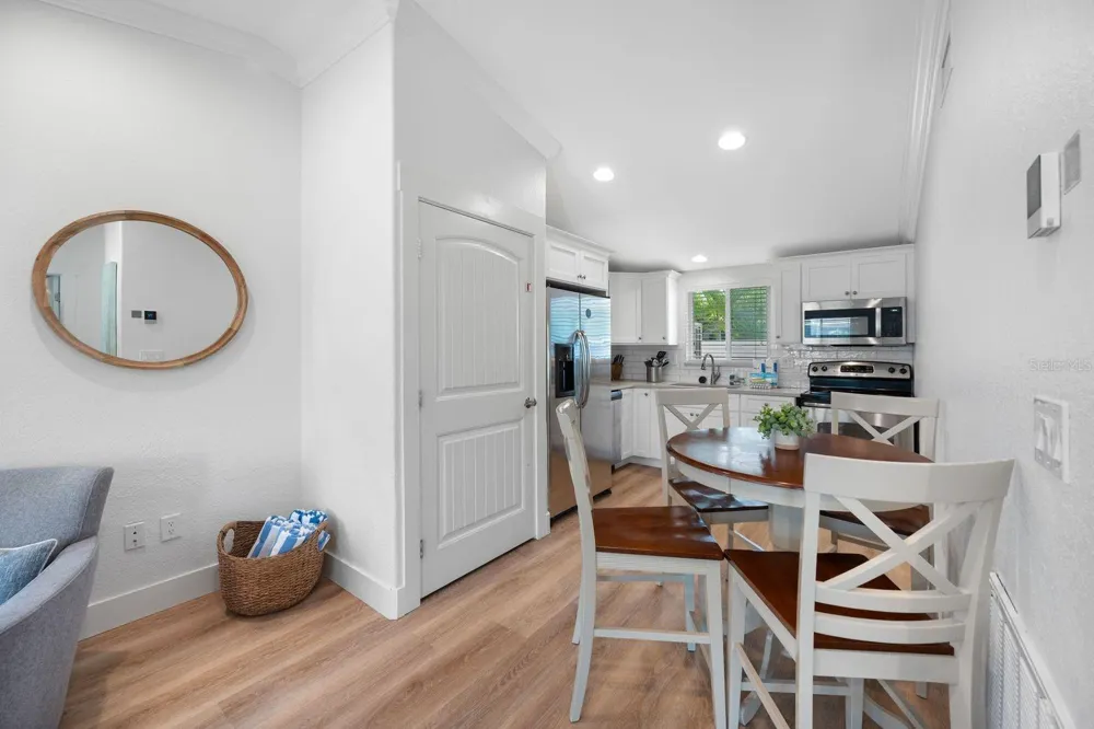 3007 AVENUE E #B Bradenton Beach, FL 34217
