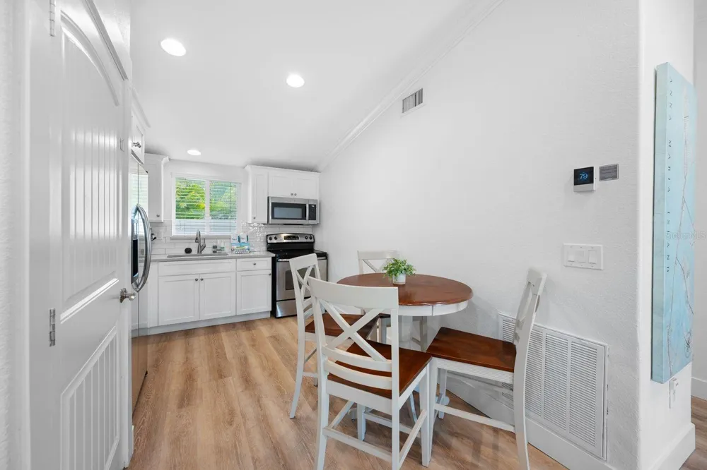 3007 AVENUE E #B Bradenton Beach, FL 34217