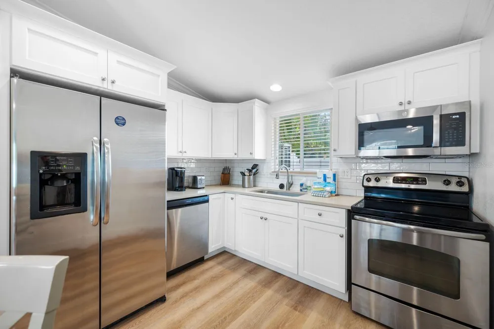3007 AVENUE E #B Bradenton Beach, FL 34217
