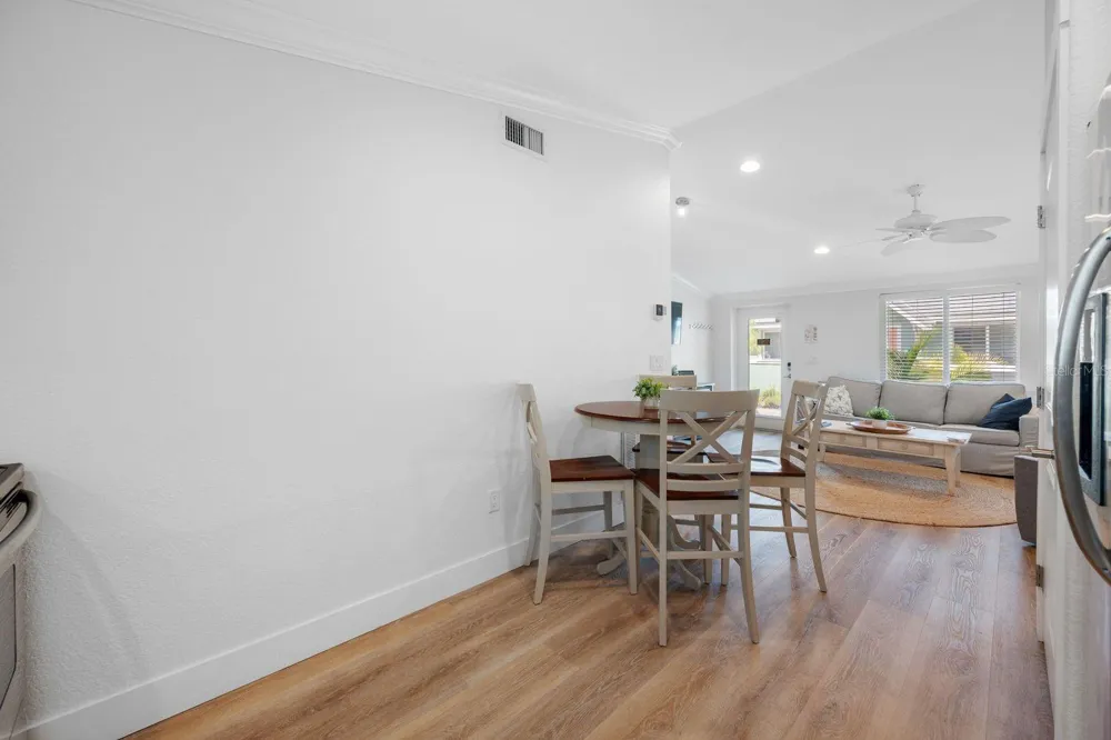 3007 AVENUE E #B Bradenton Beach, FL 34217