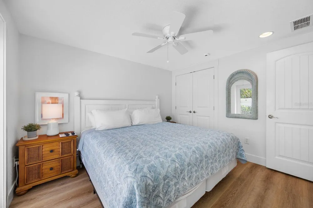3007 AVENUE E #B Bradenton Beach, FL 34217