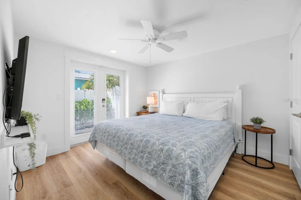 3007 AVENUE E #B Bradenton Beach, FL 34217