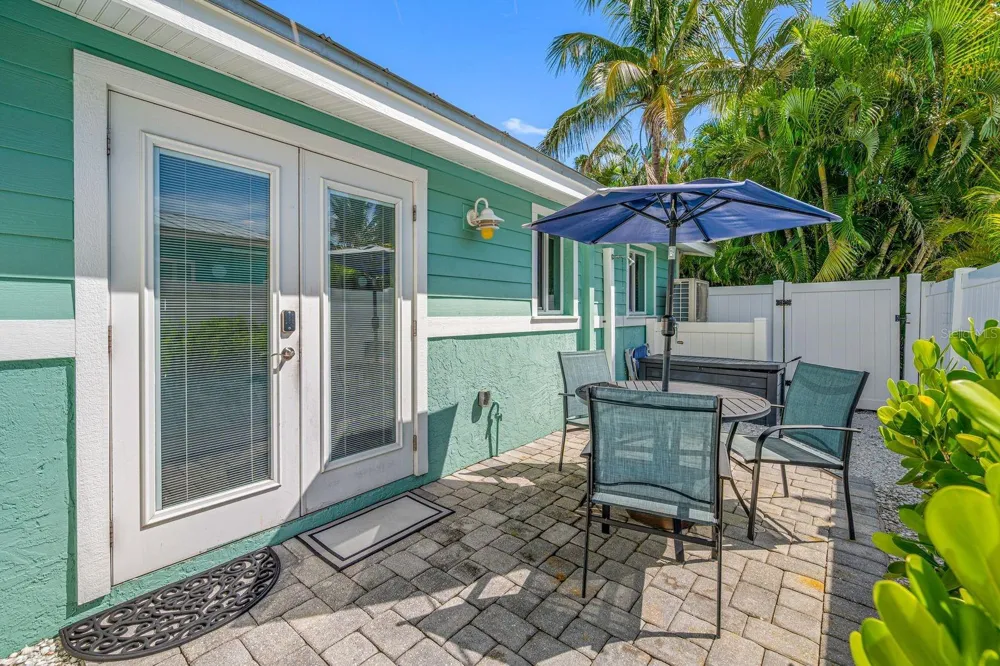 3007 AVENUE E #B Bradenton Beach, FL 34217