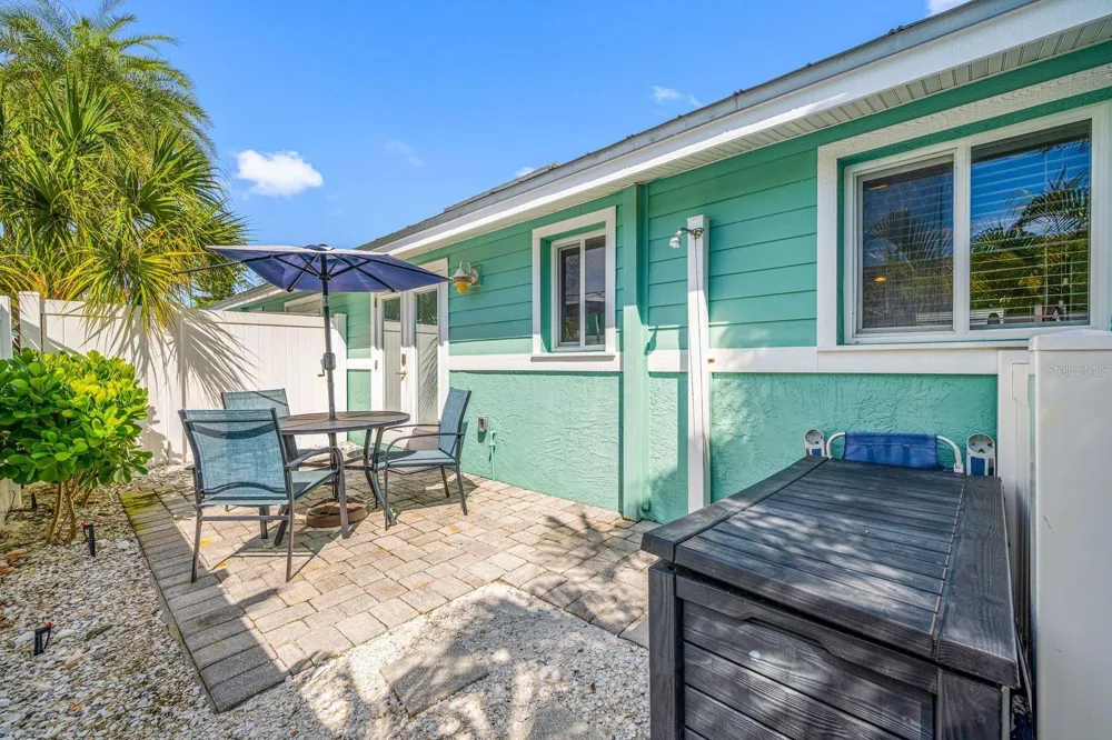 3007 AVENUE E #B Bradenton Beach, FL 34217