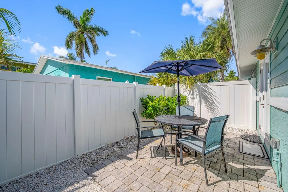 3007 AVENUE E #B Bradenton Beach, FL 34217
