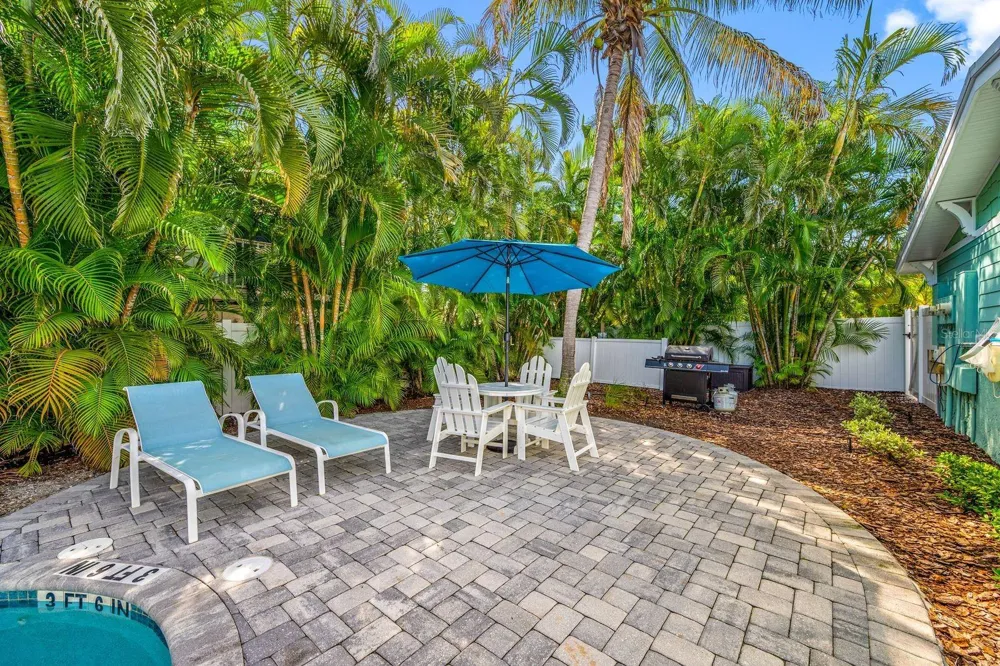 3007 AVENUE E #B Bradenton Beach, FL 34217